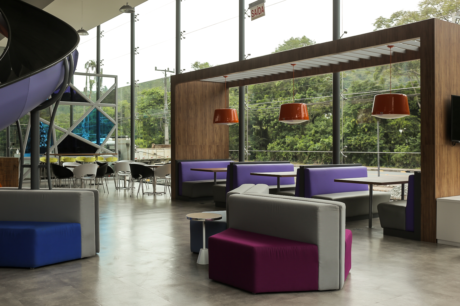 AMcom - Do core ao digital